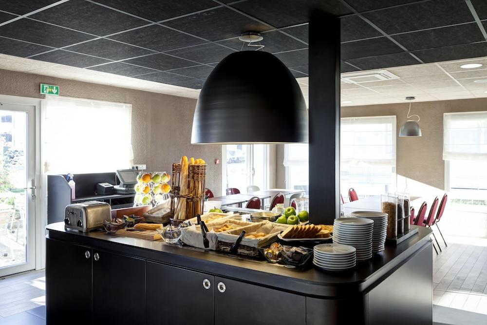 Campanile Geneve - Ferney-Voltaire Hotell Eksteriør bilde