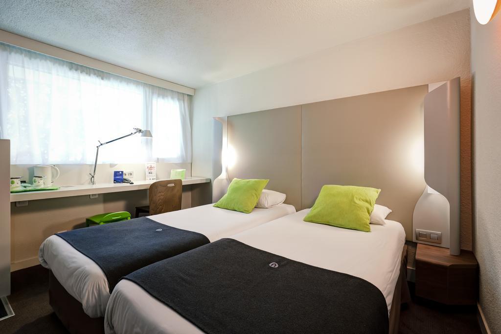 Campanile Geneve - Ferney-Voltaire Hotell Eksteriør bilde